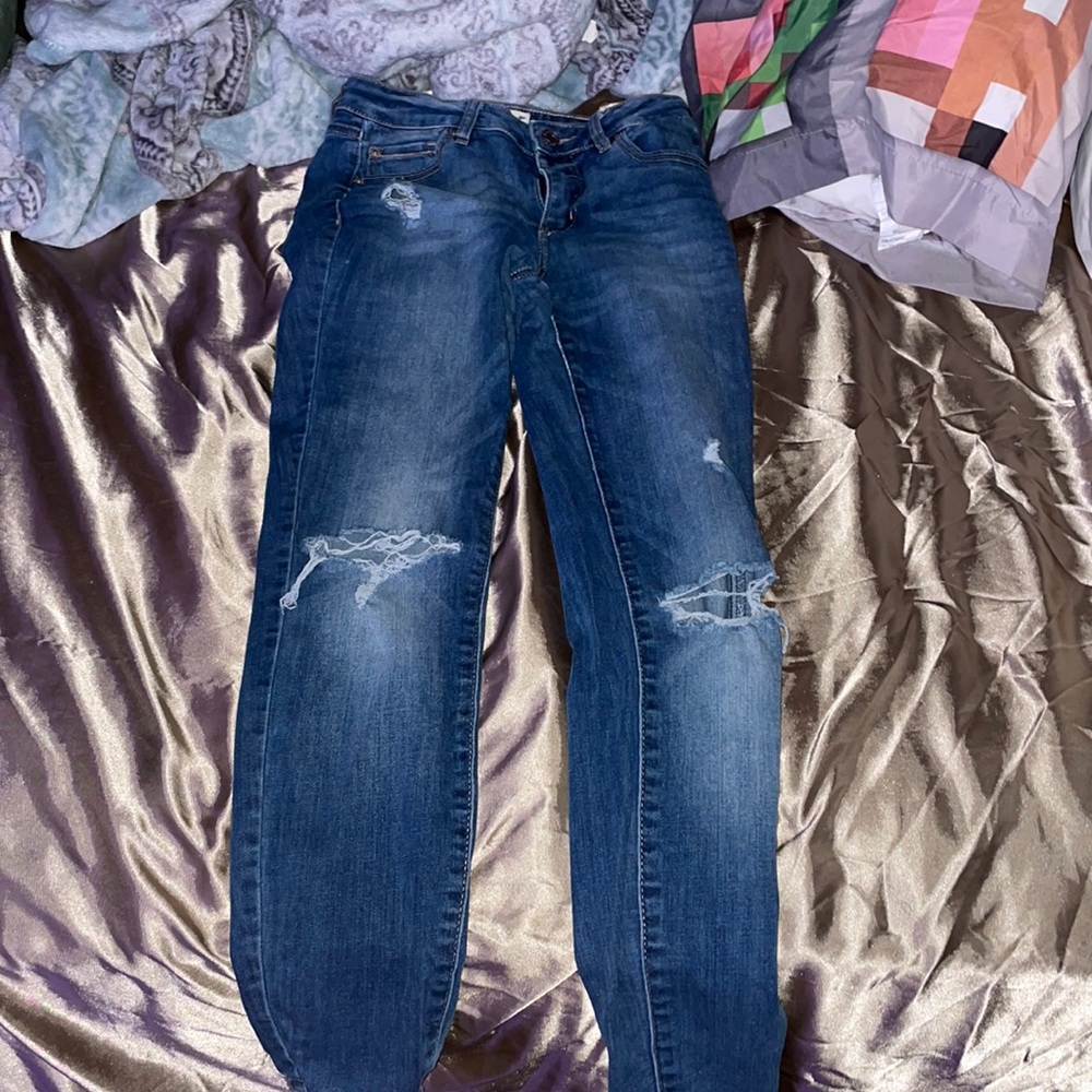 skinny ripped jeans
